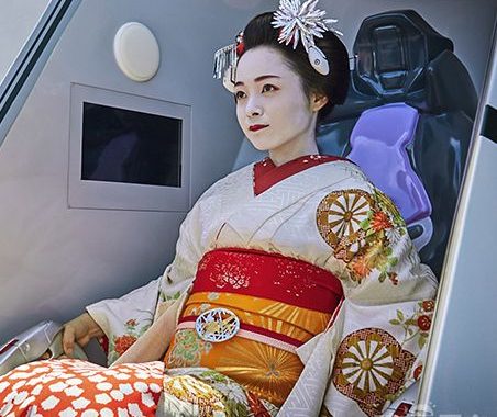 《EVA》京都基地招募“驾驶员” 现场验驾驶初号机